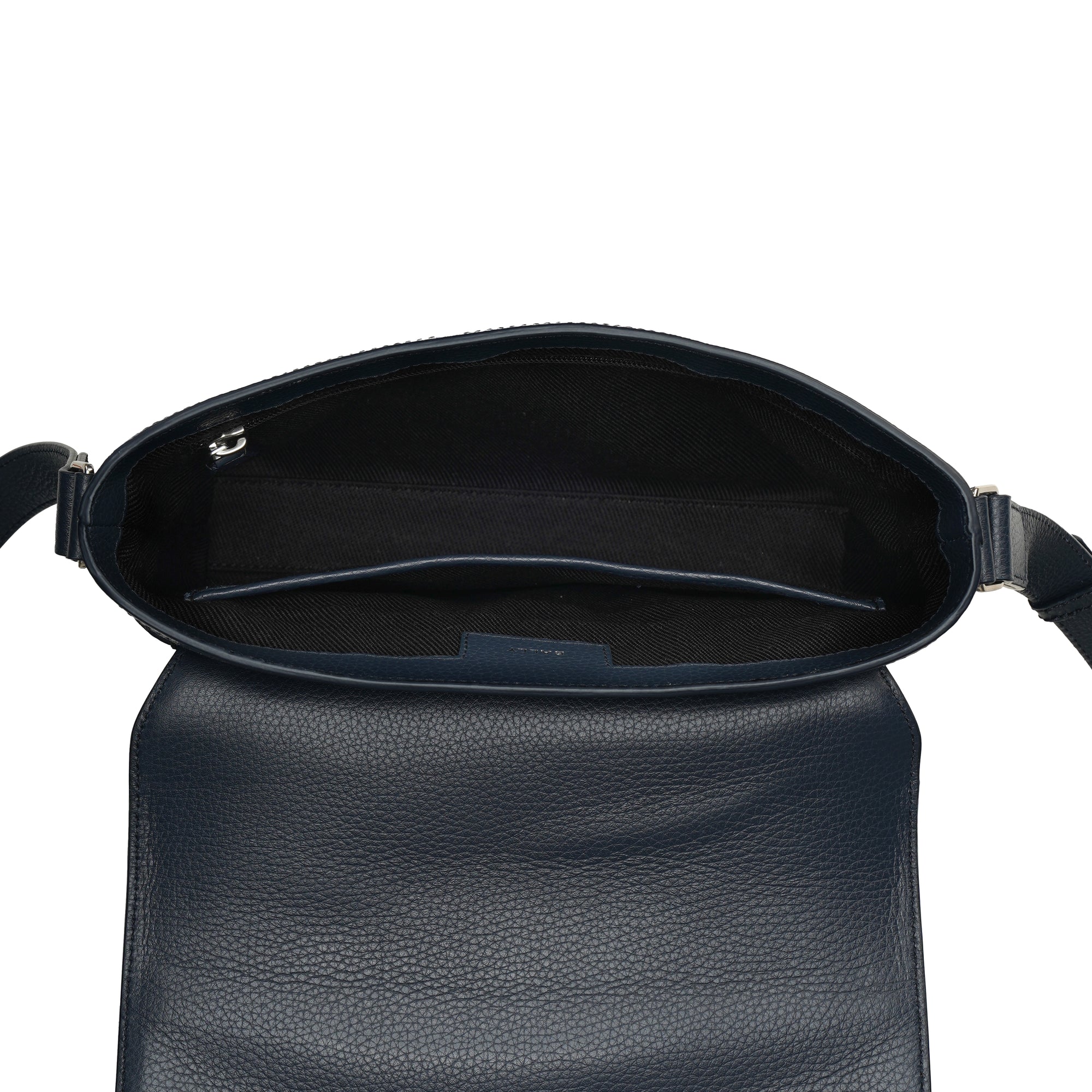 Pennant Cross Messenger Bag Leather