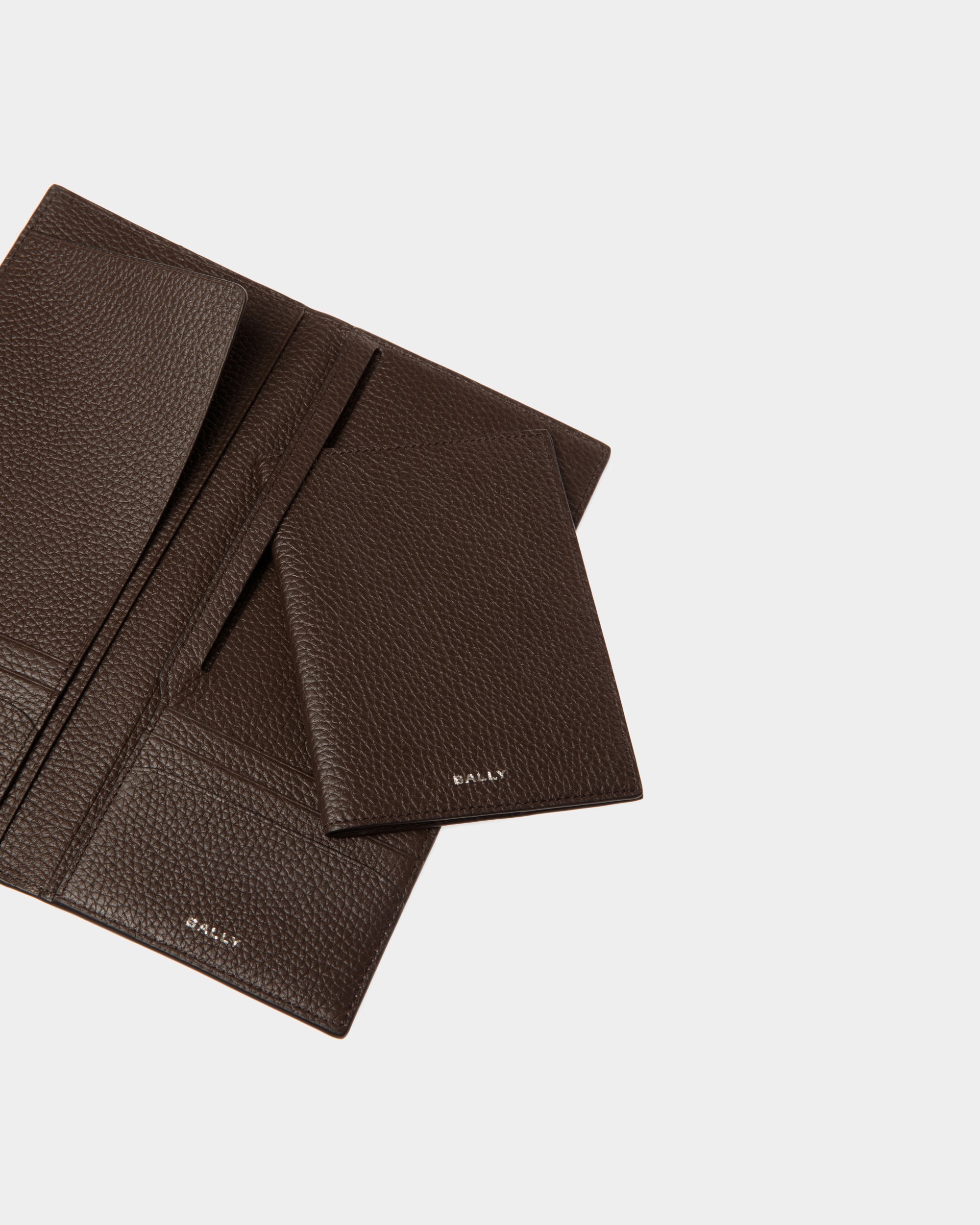 Oeden Continental Wallet in Ebano Leather-6310947-(4)-Bally Indonesia.