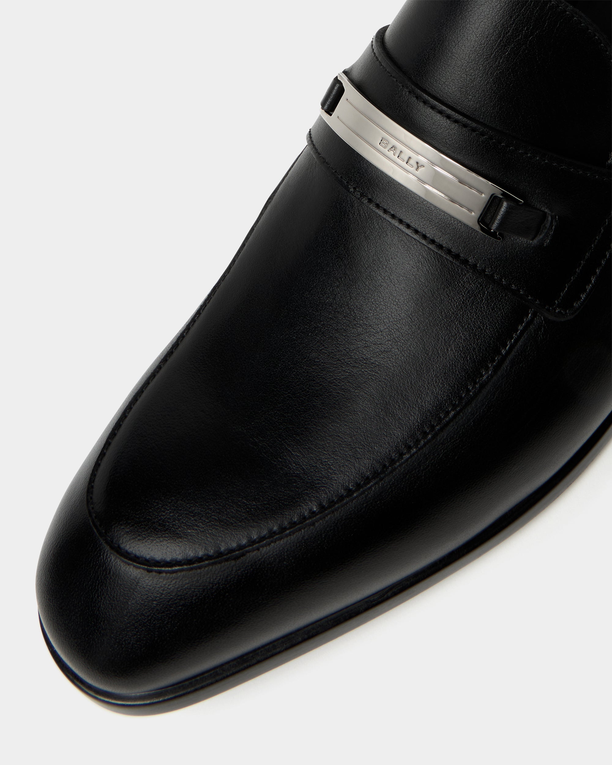 Bally Onizy Loafer In Black Leather-in-Black-5-Bally Outlet