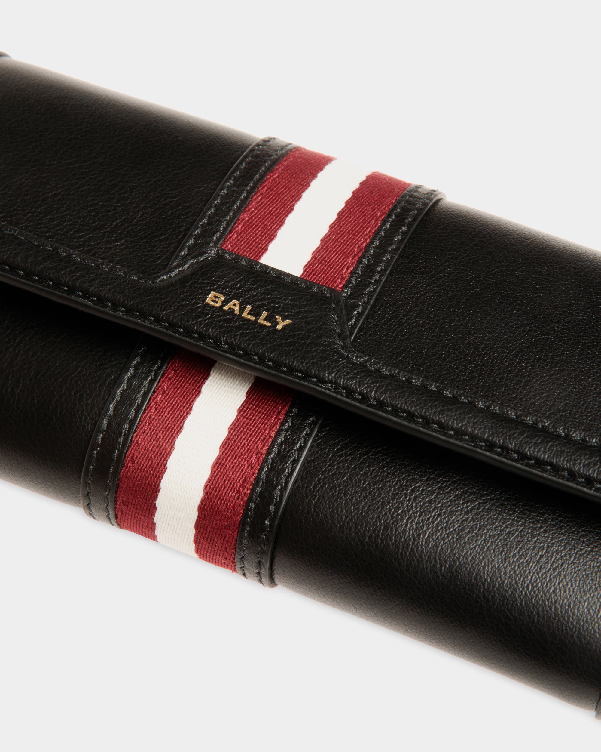 Code Long Wallet in Black Leather-6310462-(4)-Bally Indonesia.