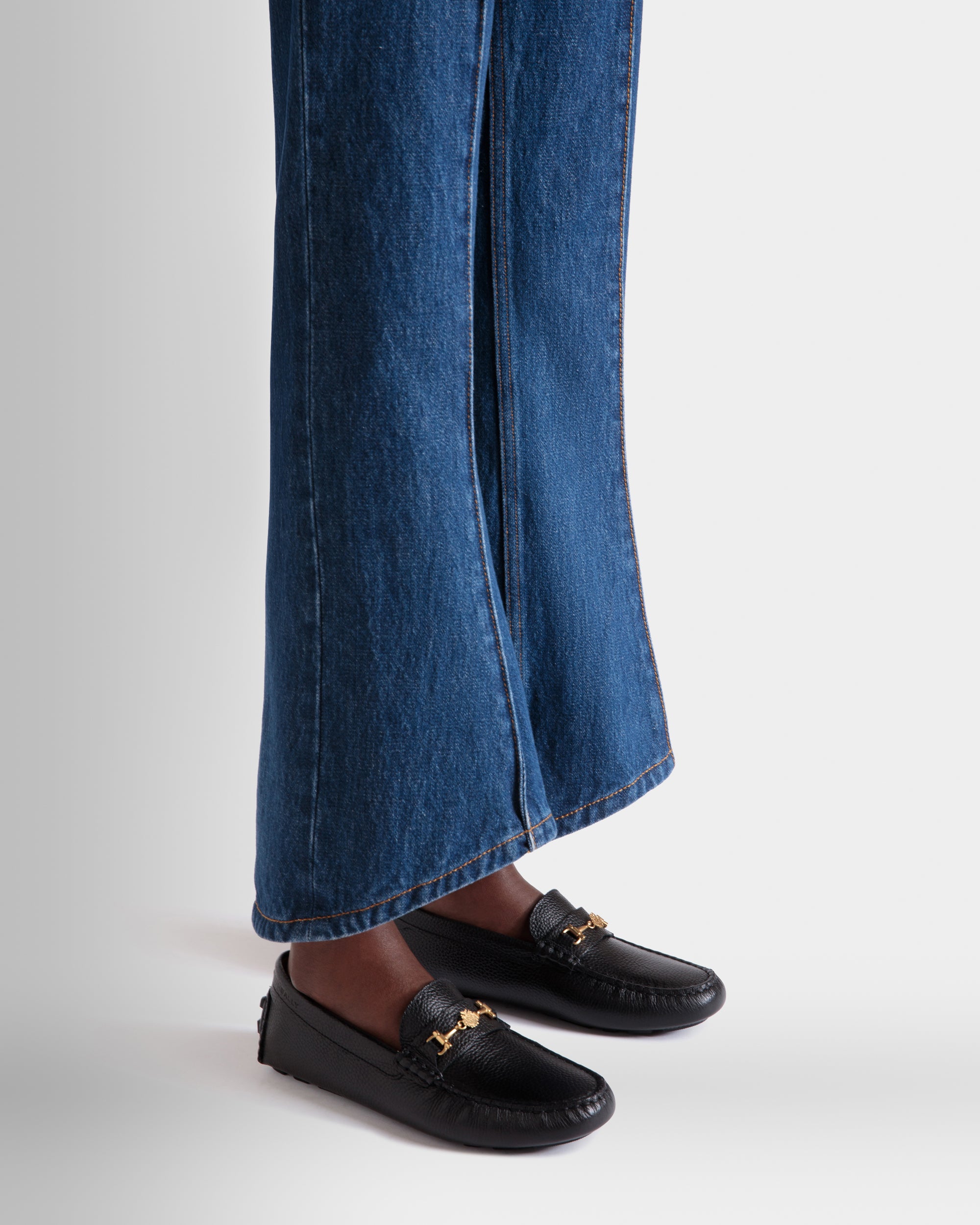 Bally Kerbs Driver in Grained Leather-in-Black-2-Bally Outlet